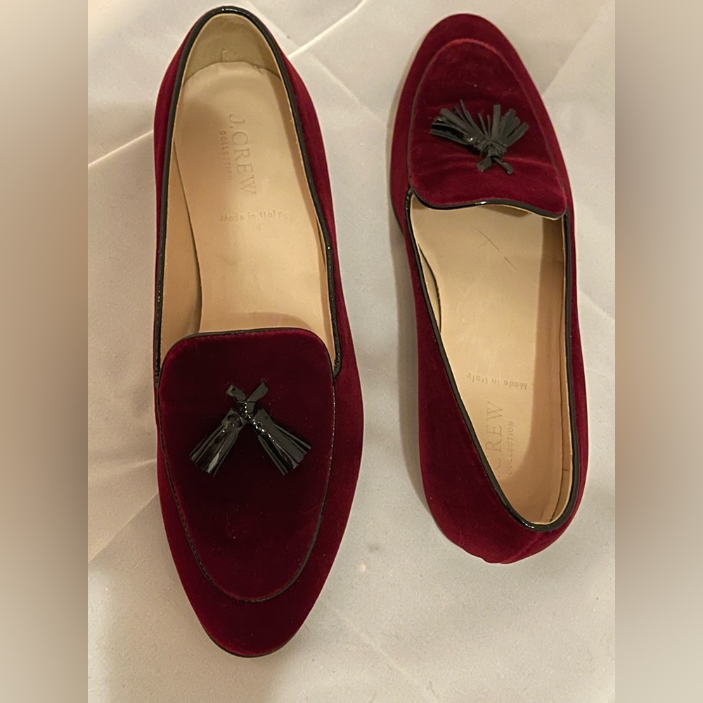 J.CREW Biella Velvet Tassel Loafers Size 7.5.          COLOR; Bordeaux